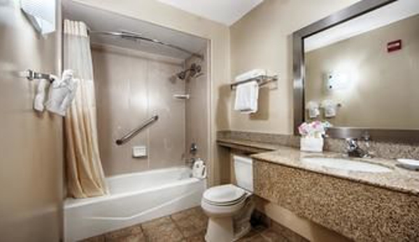 Best Western Plus Capitola By-The-Sea Inn & Suites - Capitola, CA