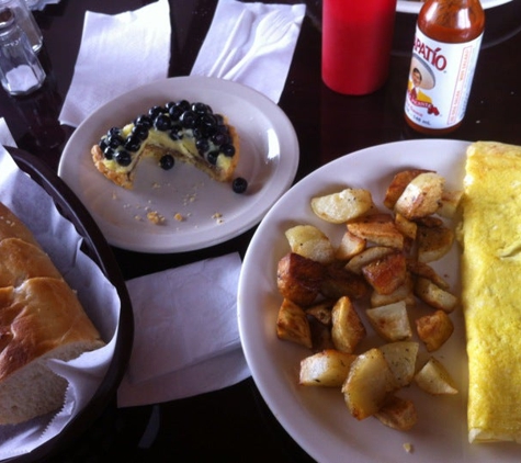 French Bakery Cafe - Vista, CA