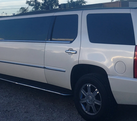 Hummer Escalade limousine servcie - Mcallen, TX