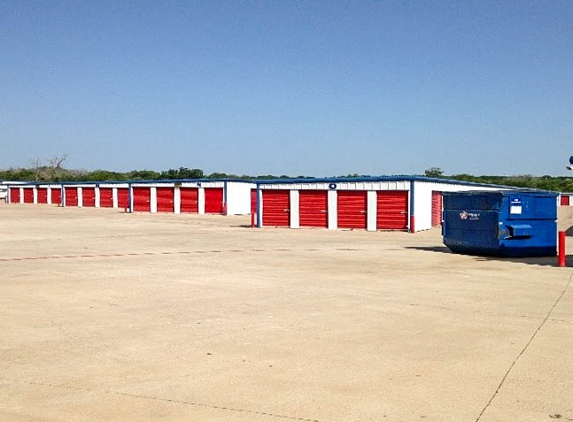 American Mini Storage - Arlington, TX
