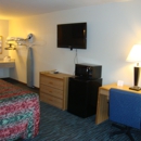 Econo Lodge Inn & Suites - Motels