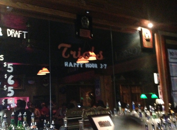 Trio's Bar - Lakewood, OH