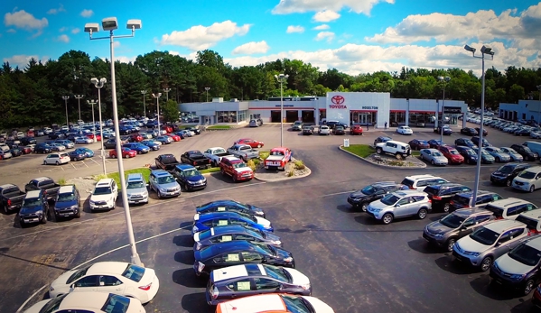 Hoselton Toyota - East Rochester, NY