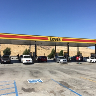 Love's Travel Stop - Tehachapi, CA