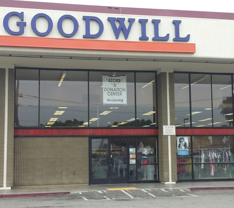 Goodwill Stores - Arcadia, CA. Outside