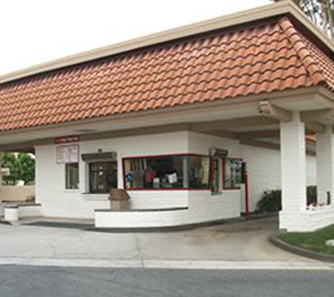 In-N-Out Burger - La Habra, CA