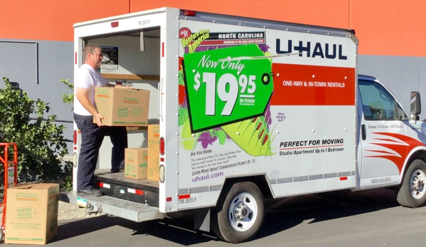 U-Haul Neighborhood Dealer - Van Nuys, CA