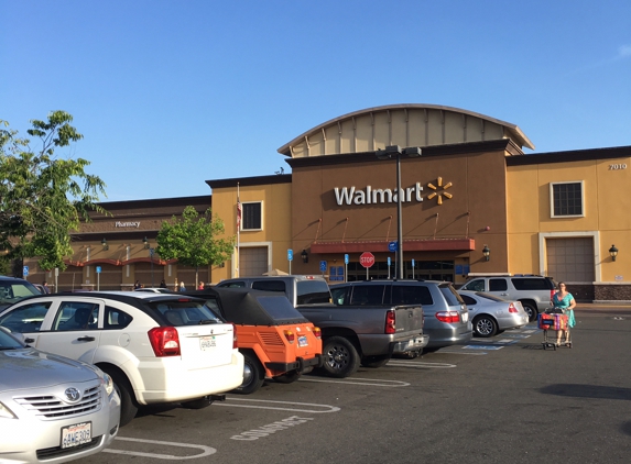 Walmart Neighborhood Market - Carmichael, CA