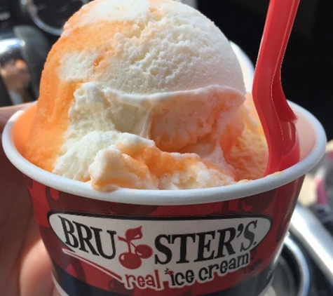 Bruster's Real Ice Cream - Artesia, CA