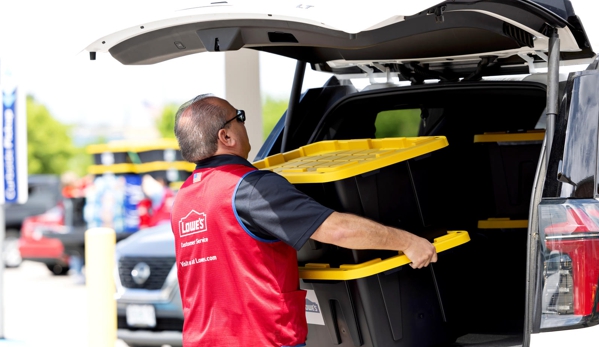 Lowe's Home Improvement - Paris, TN