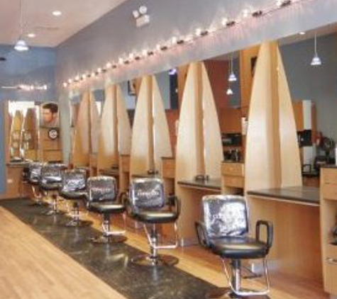 Conexion Salon and Spa - Chicago, IL