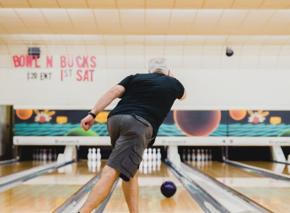 Sunset Bowl - Waukegan, IL