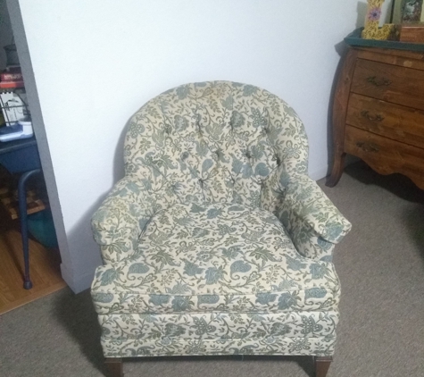 M & M Furniture Upholsterers - Port Arthur, TX. Before