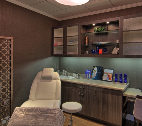 Pacific Center for Plastic Surgery - Newport Beach, CA