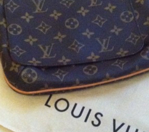 Louis Vuitton - Roseville, CA