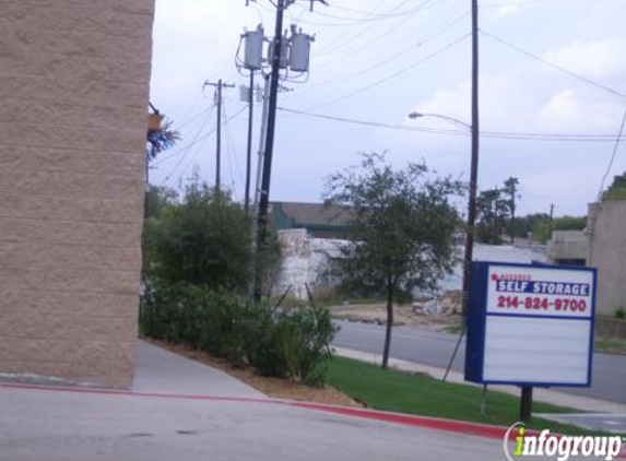 Public Storage - The Colony, TX