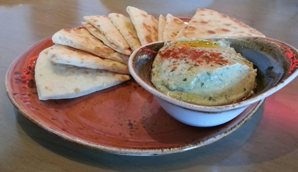 Luna Grill Aliso Viejo - Aliso Viejo, CA. Spicy Hummus & Pita Bread