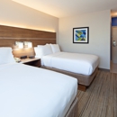 Holiday Inn Express & Suites San Diego-Escondido - Hotels