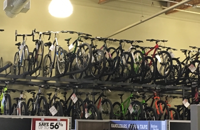 performance bike store hours