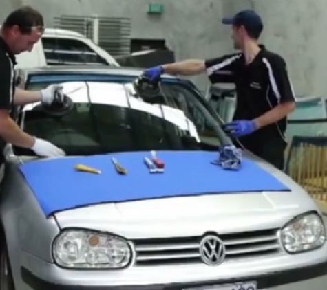 Superior Windscreens Pty Ltd - Strathmore, VIC. We provide a prompt & professional service, backed by a lifetime guarantee.