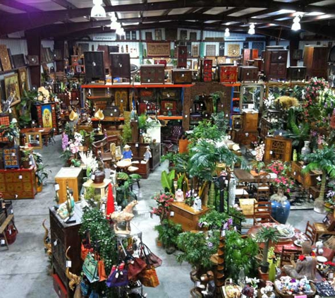 Decor Direct Wholesale Warehouse - Sarasota, FL