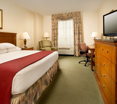 Drury Inn & Suites Greenville - Greenville, SC