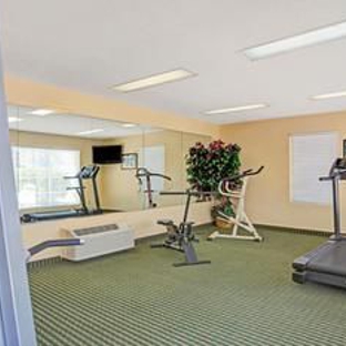 Baymont Inn & Suites - Smithfield, NC