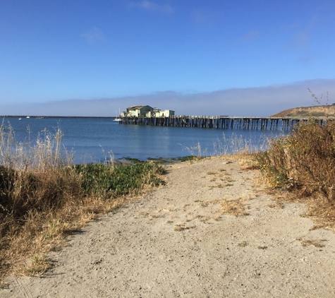 Half Moon Bay Yacht Club Inc - Half Moon Bay, CA