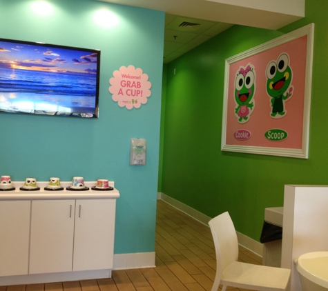 sweetFrog - Alexandria, VA