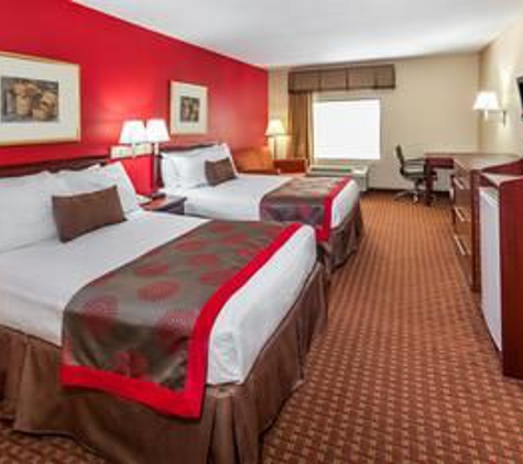 Ramada by Wyndham Locust Grove - Locust Grove, GA