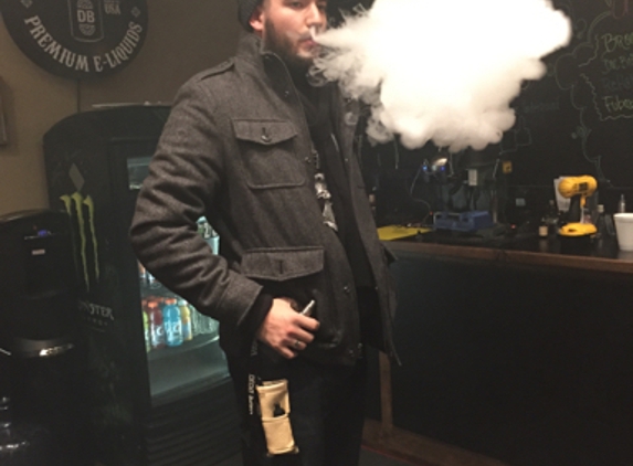 Vape Underground - Temecula, CA. Niko at Vape underground