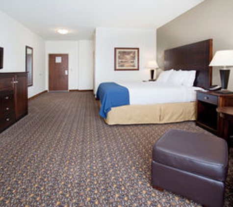 Holiday Inn Express & Suites Lander - Lander, WY