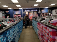 SKECHERS Factory Outlet - Lee, MA 01238