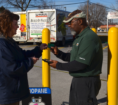 U-Haul Moving & Trailer Hitch Center of Hagerstown - Hagerstown, MD