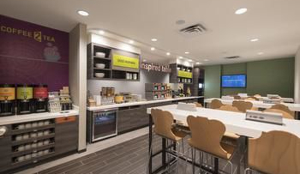 Home2 Suites by Hilton Indianapolis Downtown - Indianapolis, IN