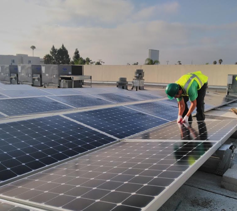 HES Solar - San Diego, CA. 403 kW commercial solar system installed on Copley-Price YMCA in San Diego