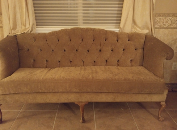 Deluxe Custom Upholstery - Corona, CA