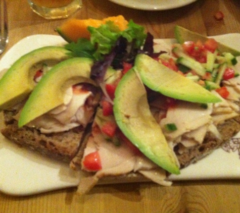 Le Pain Quotidien - Newport Beach, CA