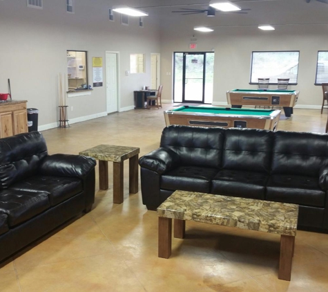 Elite Cabins and RV Park - Big Spring, TX