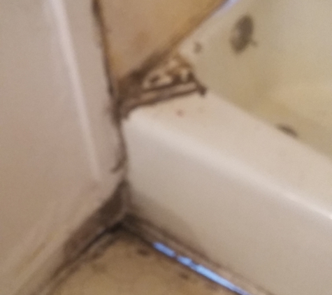 Carolina Breeze Apartments - Myrtle Beach, SC. My unsafe bathroom