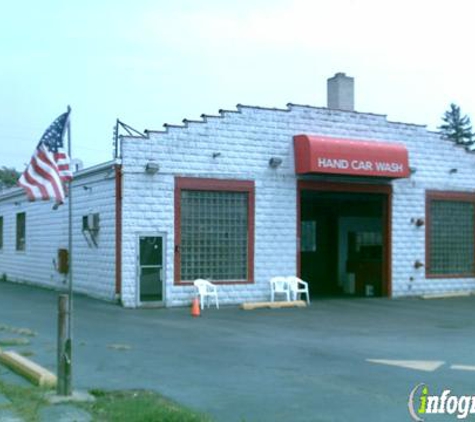 Nature's Hand Car Wash - Morton Grove, IL