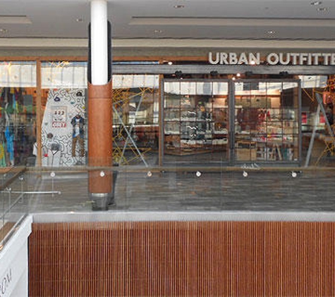 Urban Outfitters - Natick, MA