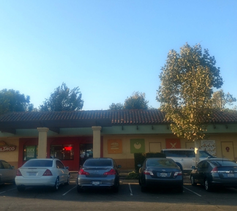 Del Taco - Rancho Cucamonga, CA