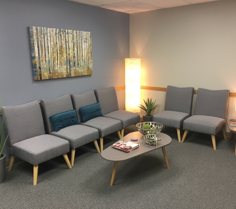 Modern Audiology Lakewood - Lakewood, CO. Modern Audiology's Waiting Area