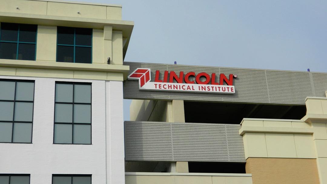 Lincoln Technical Institute 240 Bergen Town Ctr, Paramus, NJ 07652