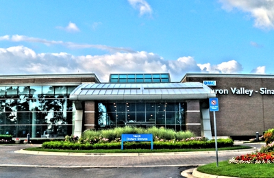 huron valley hospital in commerce township