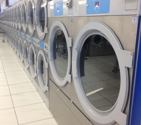 Dodge Plaza Laundromat Inc - Hyattsville, MD