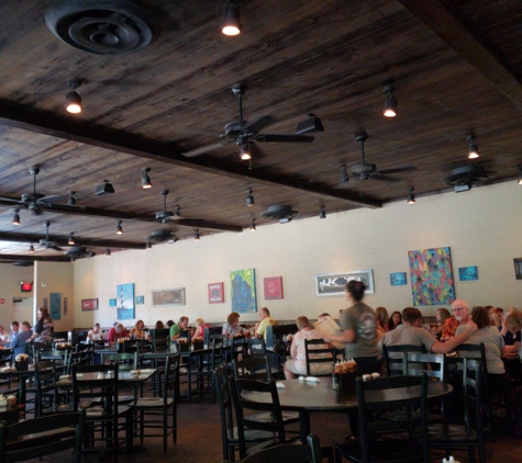 Mojo Old City BBQ - Saint Augustine, FL. Lunch no one here