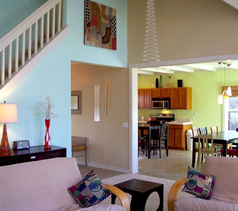 Surf Cottage Vacation Rental - Harbor Springs, MI