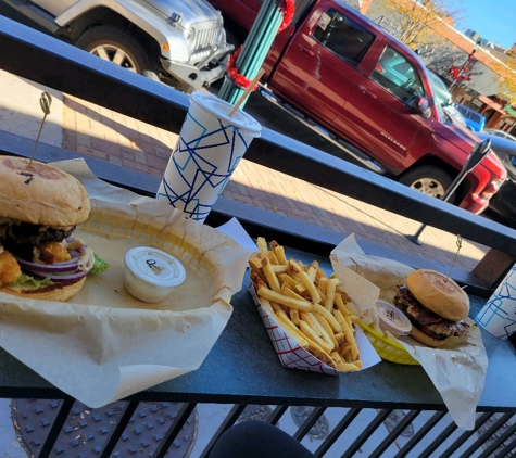 Bingo Burger - Colorado Springs, CO